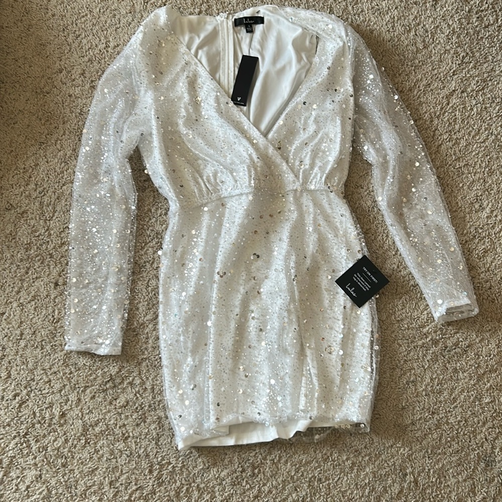 Sparkly white dress from lulus. Never worn with tags!
